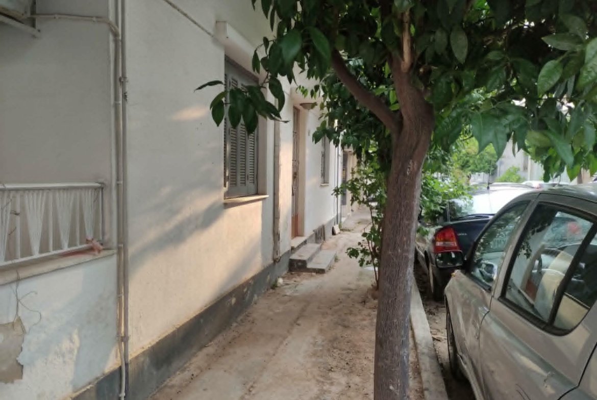Ευκαιρία Επένδυσης: Φωτεινό, Γωνιακό Ισόγειο Διαμέρισμα 82 τ.μ. στην Καρδιά της Αμφιάλης (Κερατσίνι)