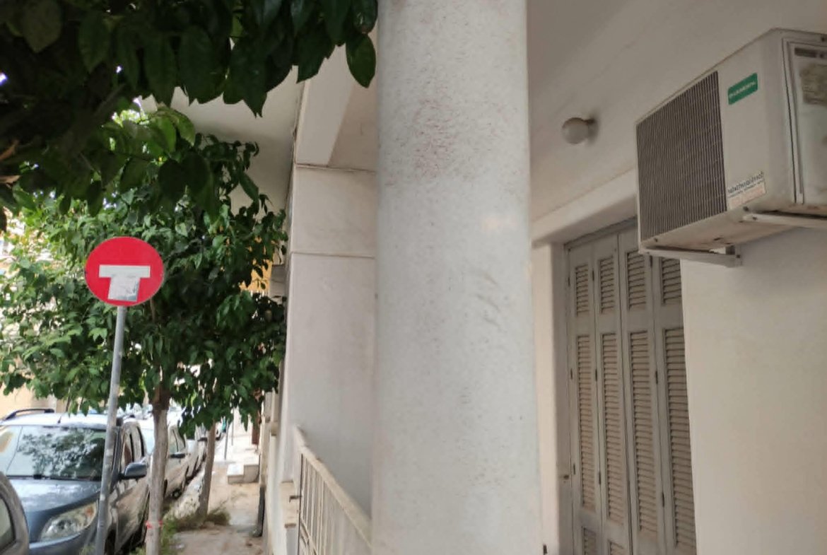 Ευκαιρία Επένδυσης: Φωτεινό, Γωνιακό Ισόγειο Διαμέρισμα 82 τ.μ. στην Καρδιά της Αμφιάλης (Κερατσίνι)